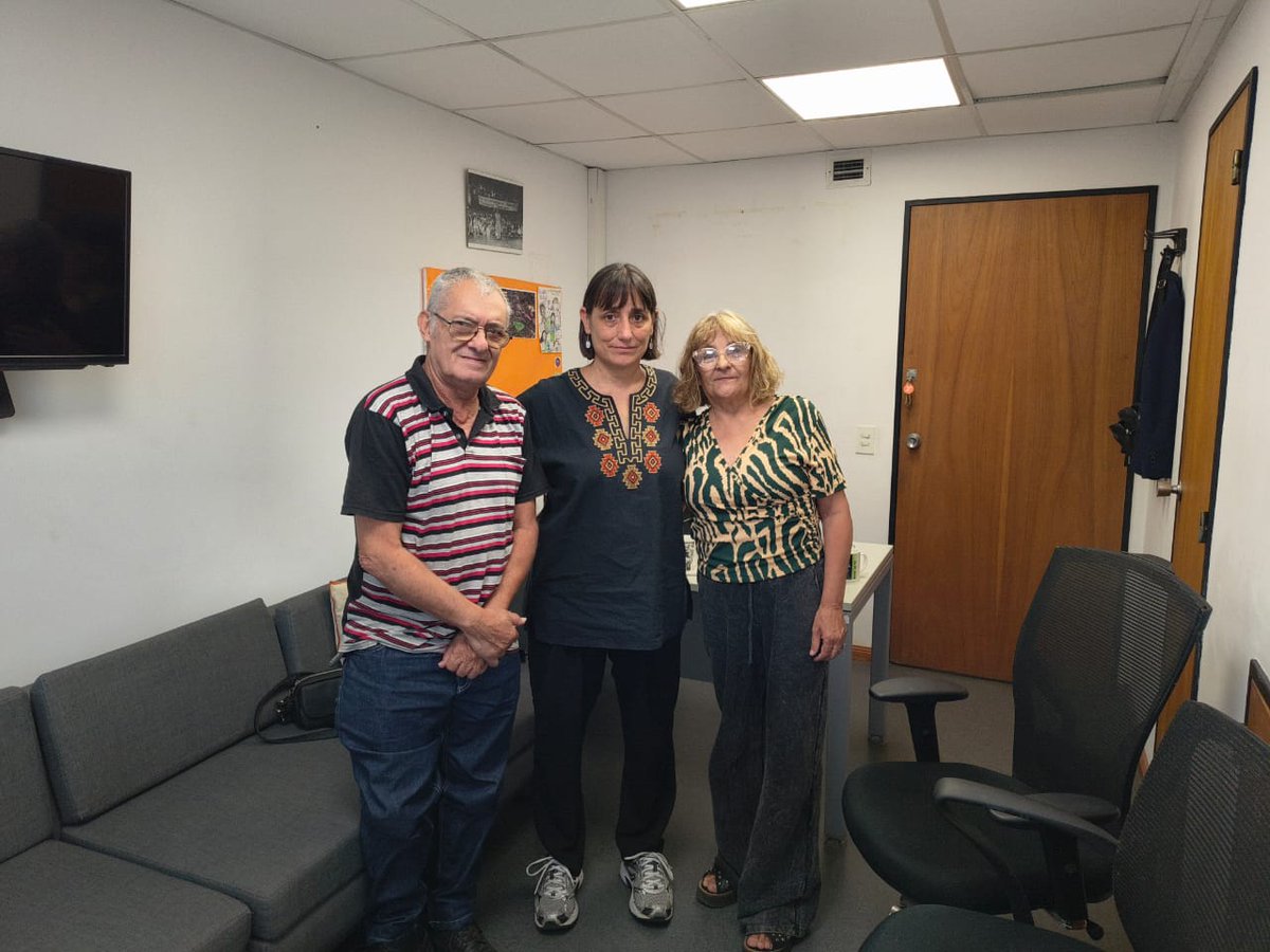 Hoy nos reunimos con Daniel y Sandra, padres de Daniel Oviedo, víctima del fentanilo adulterado, quienes reclaman una ley de trazabilidad que se cumpla para evitar nuevos casos como el que ya se cobró la vida de 173 personas.  

Además, exigen que se avance en las