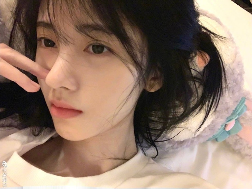 Ju Jingyi 鞠婧祎 tweet media