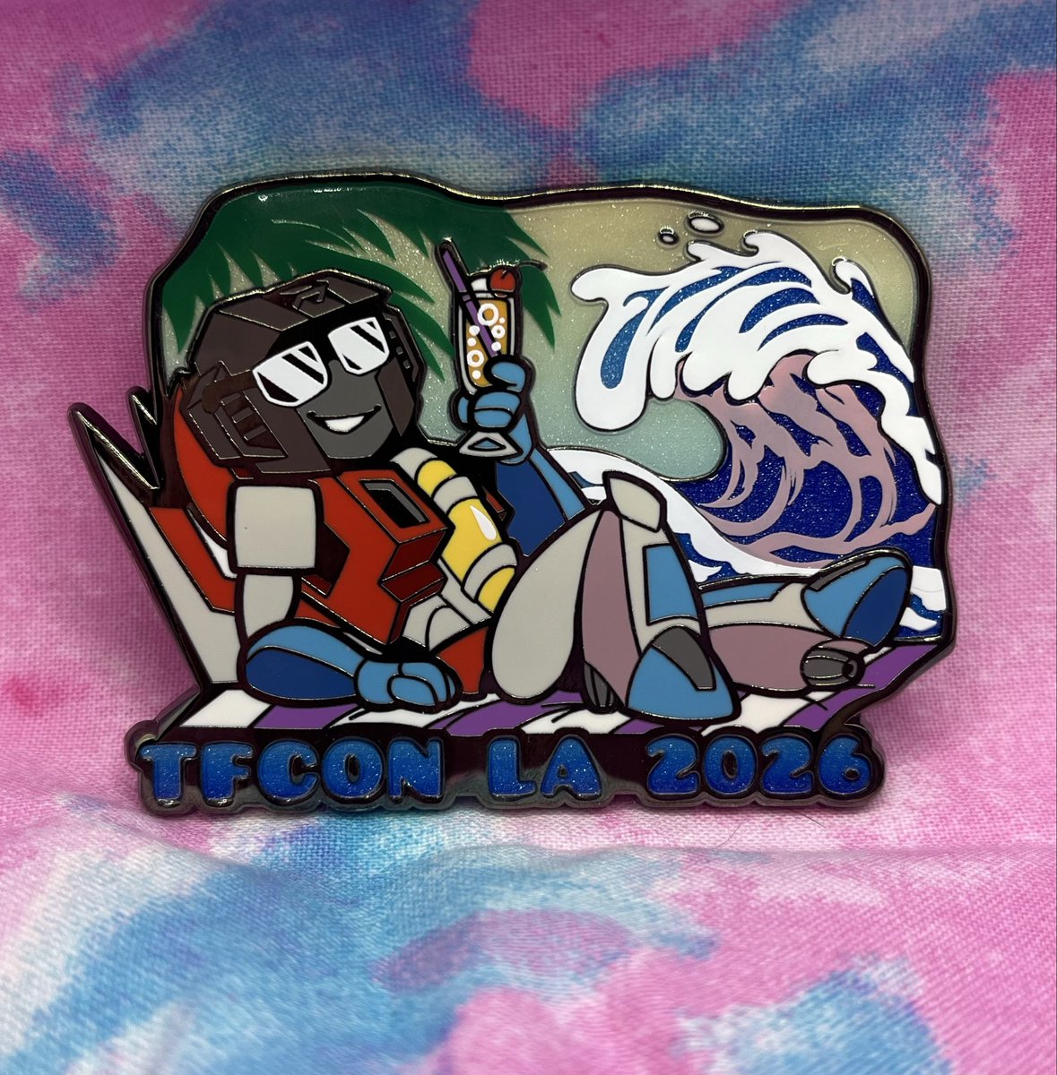 candychameleons's tweet image. My TFCon LA exclusive pin is HERE!! ✨ I will have these at my booth at tfcon ONLY!  Limited quantities!

#transformers #tfcon #tfconla #tfconla2026