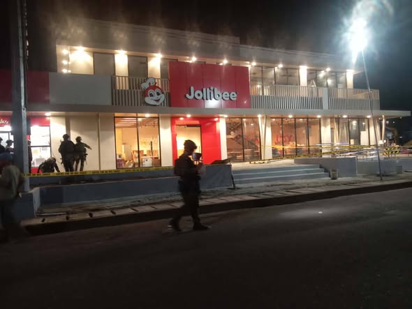 TracTerrorism's tweet image. Suspected Abu Sayyaf Group (#ASG)-Linked Man Targets a Fast Food Restaurant with a Grenade or an Improvised Explosive Device (IED) at a Barangay #Malakas, #Lamitan City, #Basilan, #Philippines 
trackingterrorism.org/chatter/asg-fa…