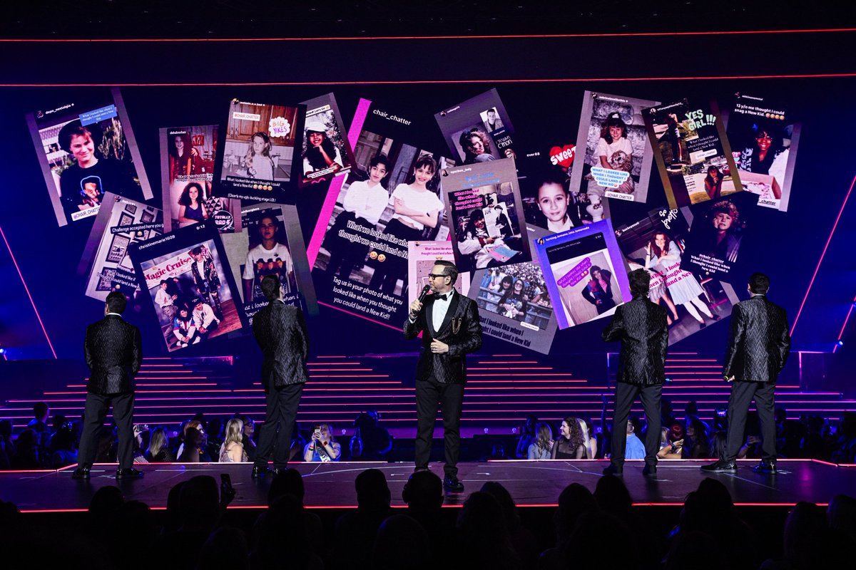 Jordan_khight's tweet photo. We can't thank you all enough for making our first shows of 2026 amazing! Blockheads, you are a huge part of what makes them so special. Vegas….until next time! 🤖❤️ #TheRightStuff https://t.co/cYqIDTZWew