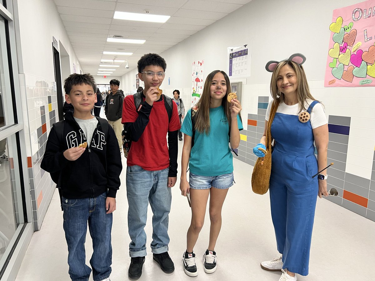 Gabriela Elliott tweet media