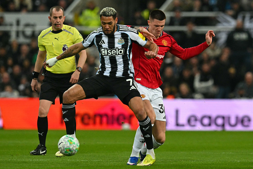 DomScurr's tweet photo. 🗣️Eddie Howe on Joelinton: "When he plays like that, it's like having two players. He's incredible." https://t.co/7i8QSvHhs9