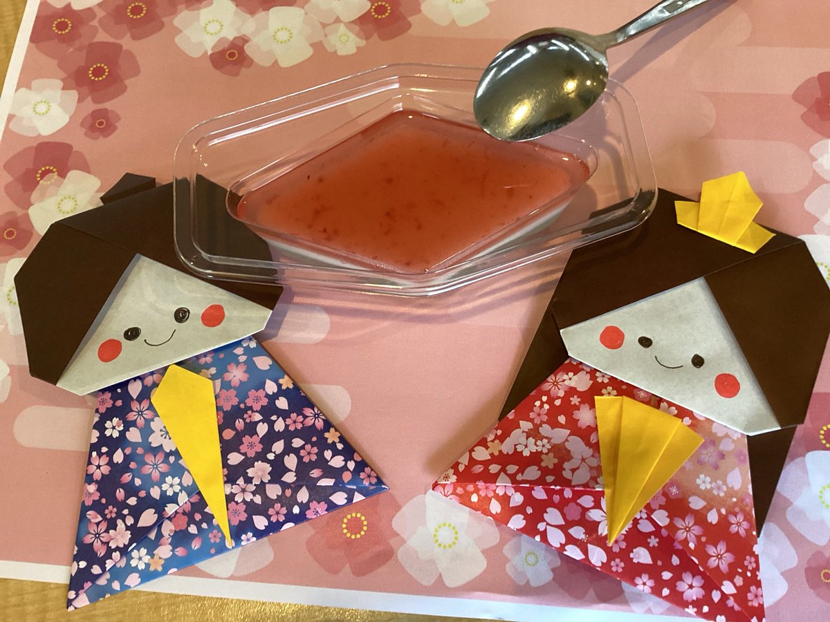 sibi6565's tweet photo. 3月3日おひな祭りのおやつは��三色菱形ゼリー🌸』でした🥰 https://t.co/relVIcSSt9