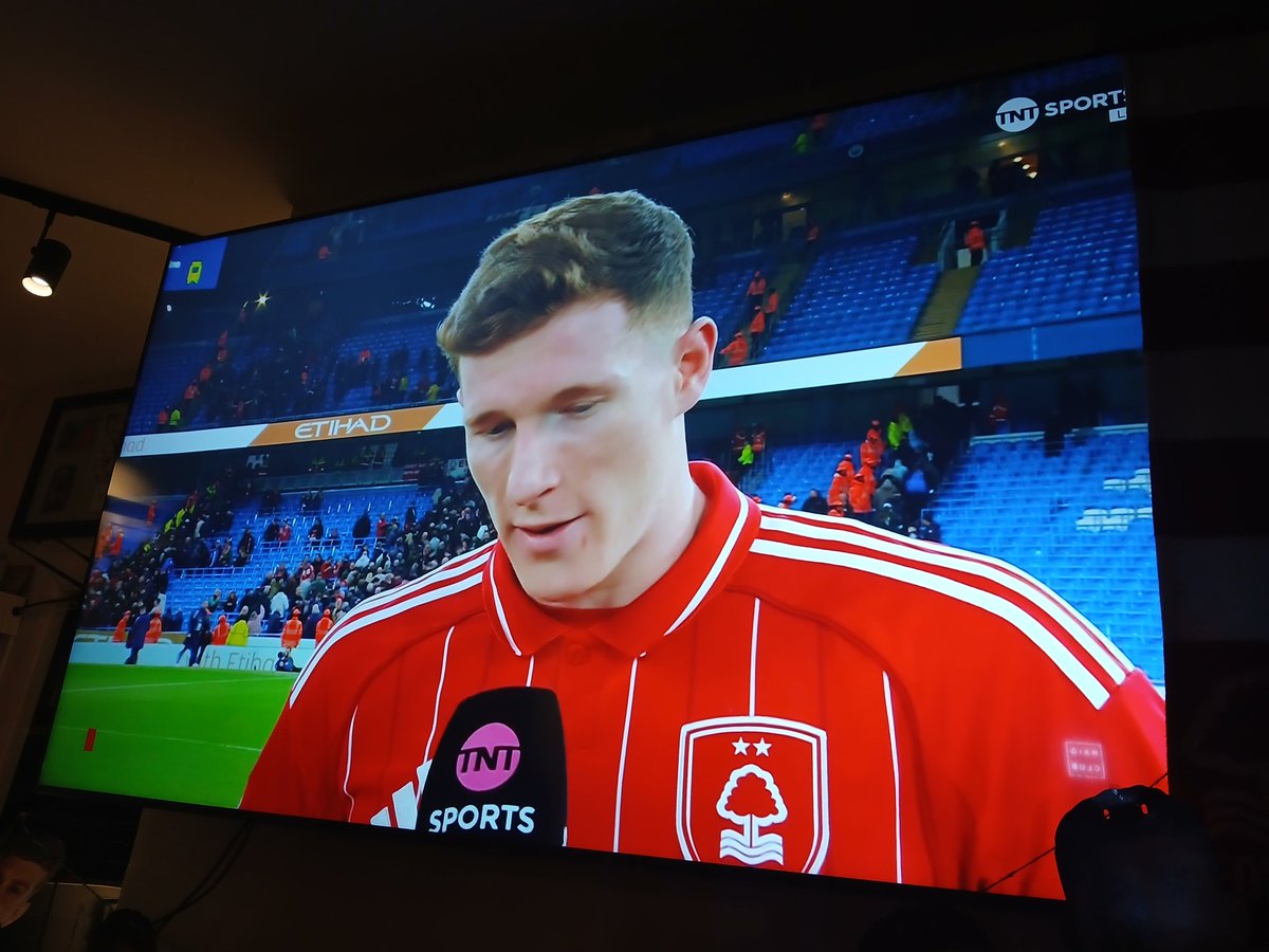 Ian Hall tweet media