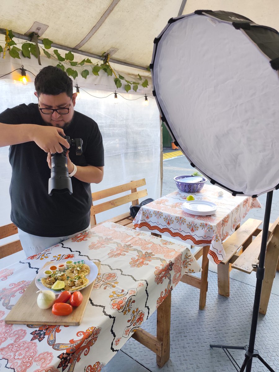 Muy pronto, nuevas fotos, nuevo menú, nuevas noticias....

#parati #tacos #birria #takitoperez #tacosconnombreyapellido
