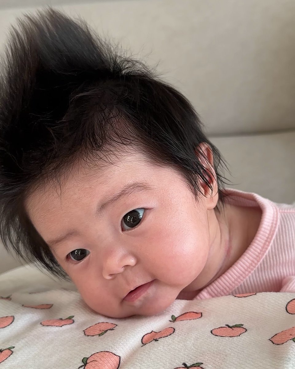 gxummybear's tweet photo. celamat pagii dari ci jabrik kesayangannya mama diana ini~ https://t.co/NYmlXs1qpH