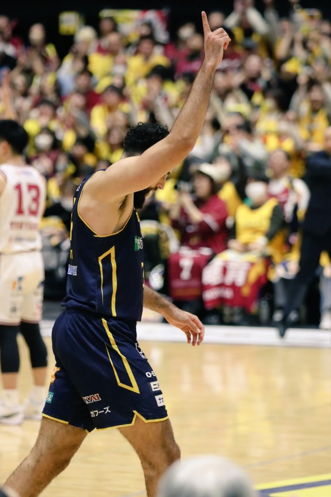 32Yukarikun's tweet photo. #BREX
#vs川崎戦
#GrantJerrett
#ThreePoint👌✨ https://t.co/qiJ9CbqZ9q