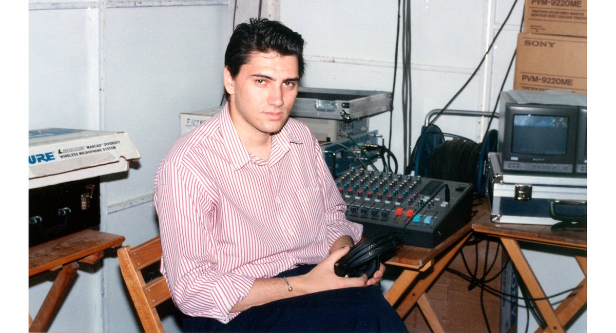 david_monje's tweet photo. Cuando era joven trabajando en los programas de TV de la feria https://t.co/rpaRwFv3MU