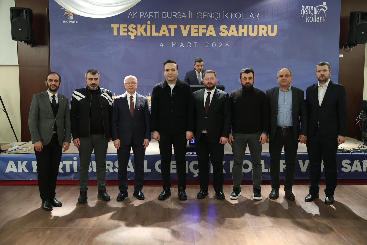 📍Bursa🙋🏻‍♂️

Bursa’mızın gençleriyle İl Gençlik Kolları Teşkilat Vefa Sahuru’nda bir araya geldik.

Bizim hareketimizin merkezinde vefa, kardeşlik ve adanmışlık vardır.

İşte bu ruhla, dünümüzle ve bugünümüzle, yarınlarımız için daha çok çalışmaya devam edeceğiz. 💪🏻