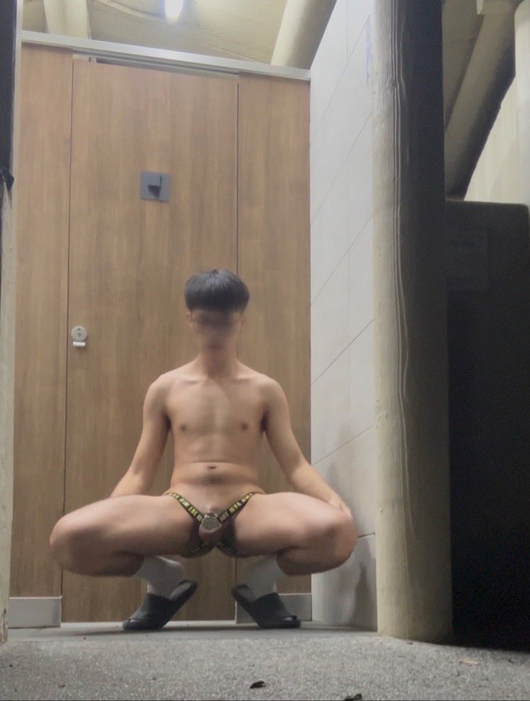 色狗碎 tweet media