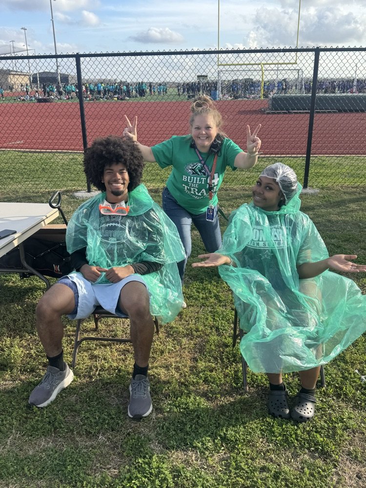 IowaColonyHS tweet media