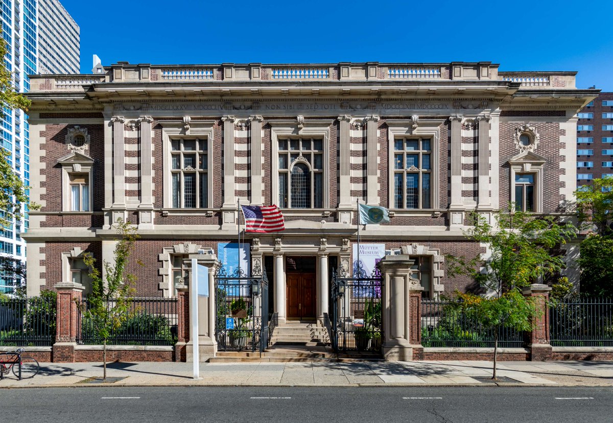 Mütter Museum tweet media