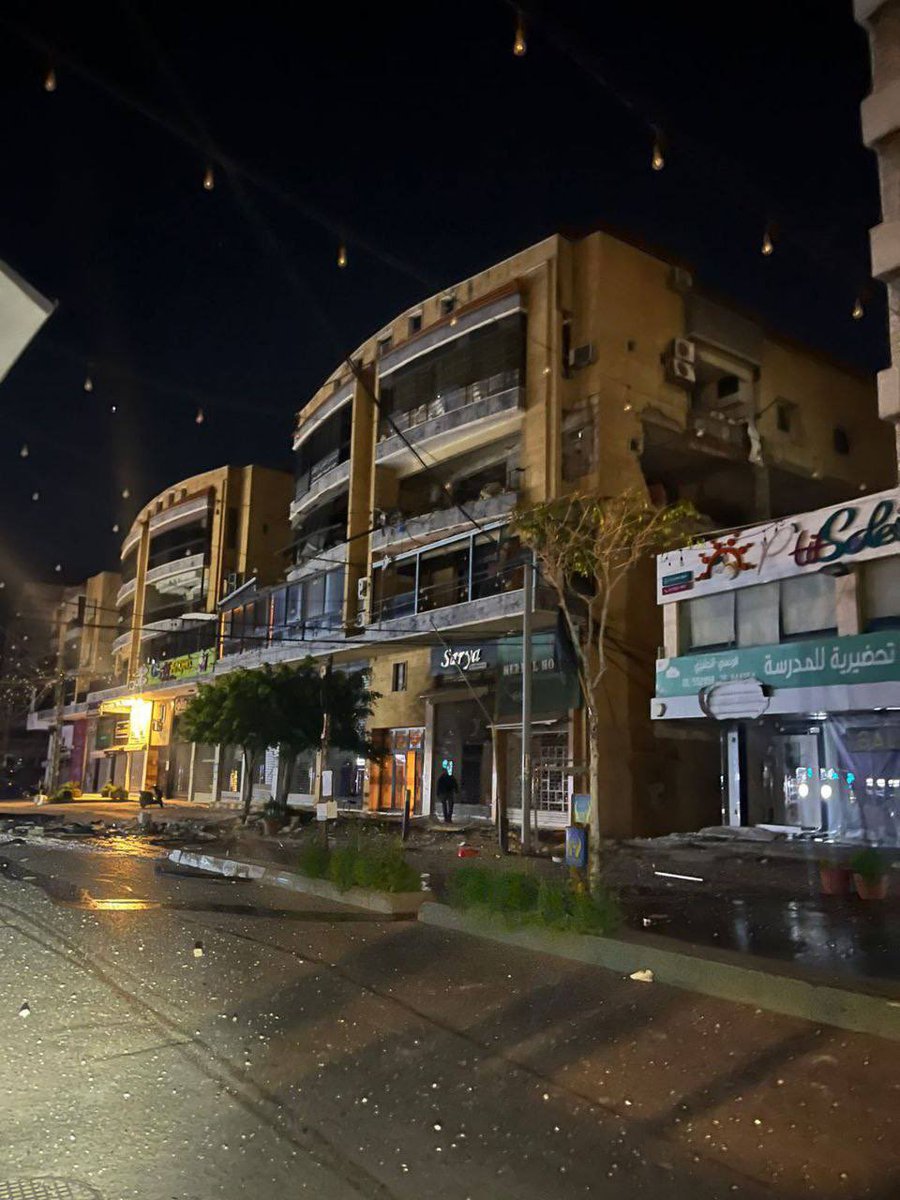 galpalpheebs's tweet photo. Israeli warships bombed an apartment in Haret Hreik - Beirut’s southern suburb https://t.co/euCufWEcSr