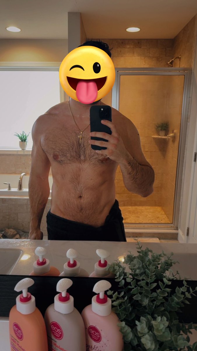 built4bottoming tweet media