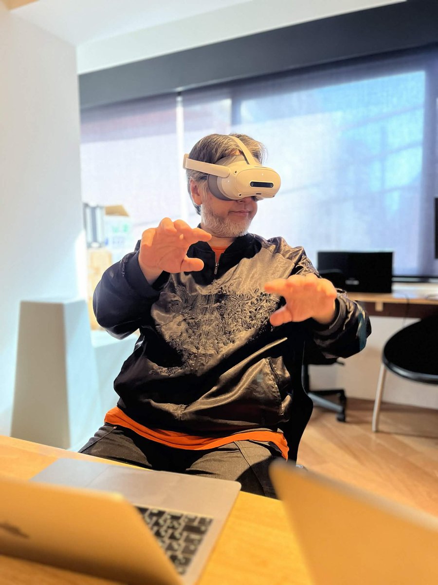 mmmryo's tweet image. #STYLY さんのLBE/フリーロームVR開発環境を体験してきましたなにこれ凄い。いわばVRゲーセンのゲームを作るためのシステム。Unity使った遊びがえらい勢いで増えそう/進化しそう

しかもオープンソース。いいんですか!?

詳細
qiita.com/from2001vr/ite…

@umi_moriizaki ありがとうございました！