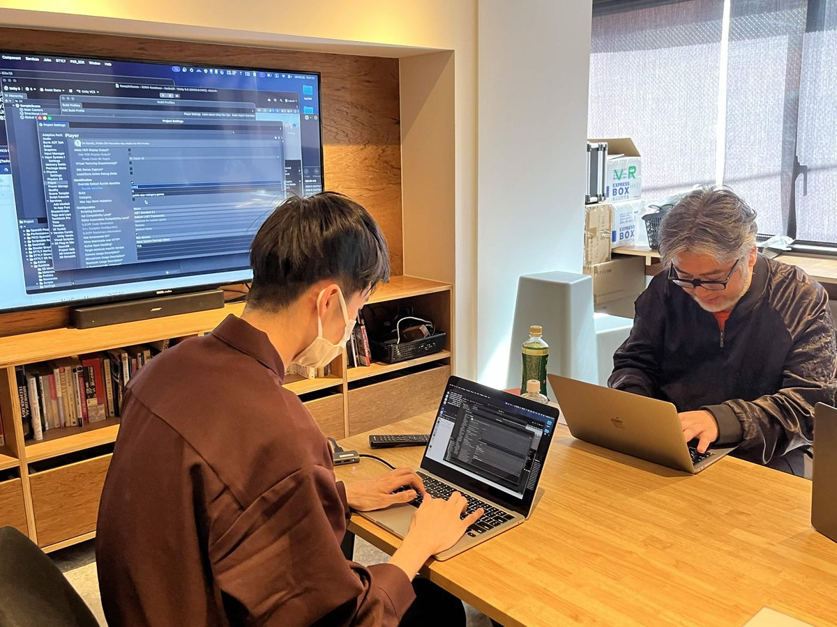 mmmryo's tweet image. #STYLY さんのLBE/フリーロームVR開発環境を体験してきましたなにこれ凄い。いわばVRゲーセンのゲームを作るためのシステム。Unity使った遊びがえらい勢いで増えそう/進化しそう

しかもオープンソース。いいんですか!?

詳細
qiita.com/from2001vr/ite…

@umi_moriizaki ありがとうございました！