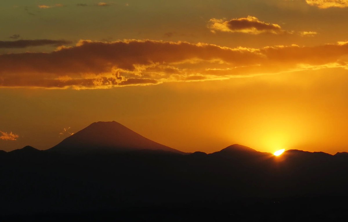 dyreschlock's tweet photo. Hello everyone. I take photos while hiking and exploring in Japan, and play video games. I write about them and post photos to my website.

https://t.co/Ag1Yrap2Q7 

I have a Ko-fi, if you'd like to support: https://t.co/MQi3vjGe3N

#Photography #Japan #Travel #Photo #RetroGames https://t.co/EmZ9WnZjwD