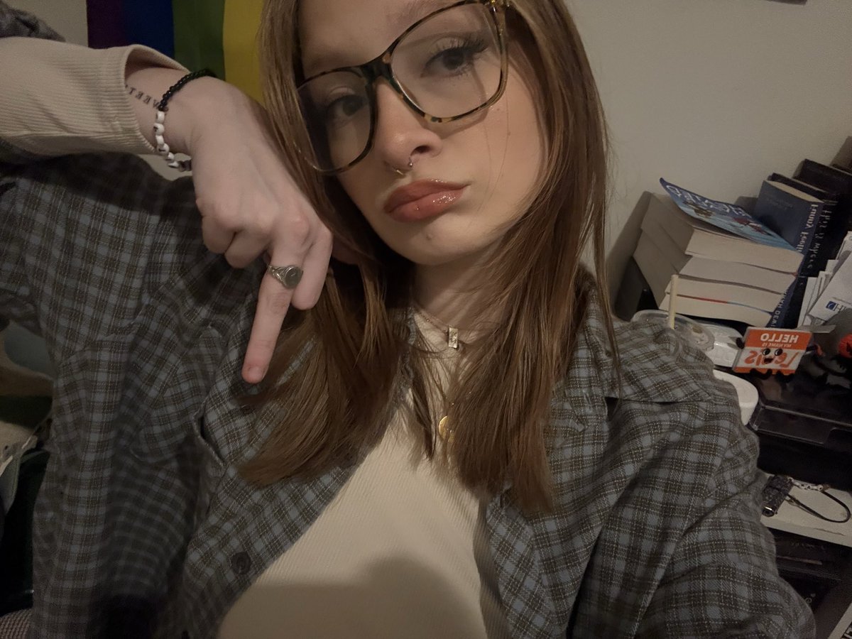 becca ⋆.𐙚 ̊ tweet media