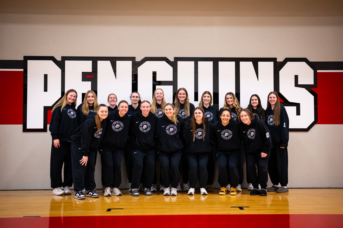 BW_wbasketball's tweet image. quick stop for some shots at YSU 🏀🐧

BW &amp;amp; YSU 🤝 Tressel Connection 

#AllInForUs #d3hoops