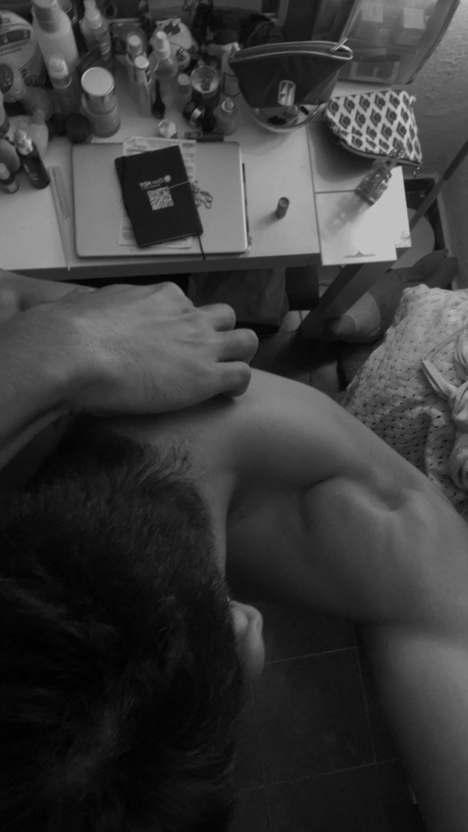 Million_Clow tweet media