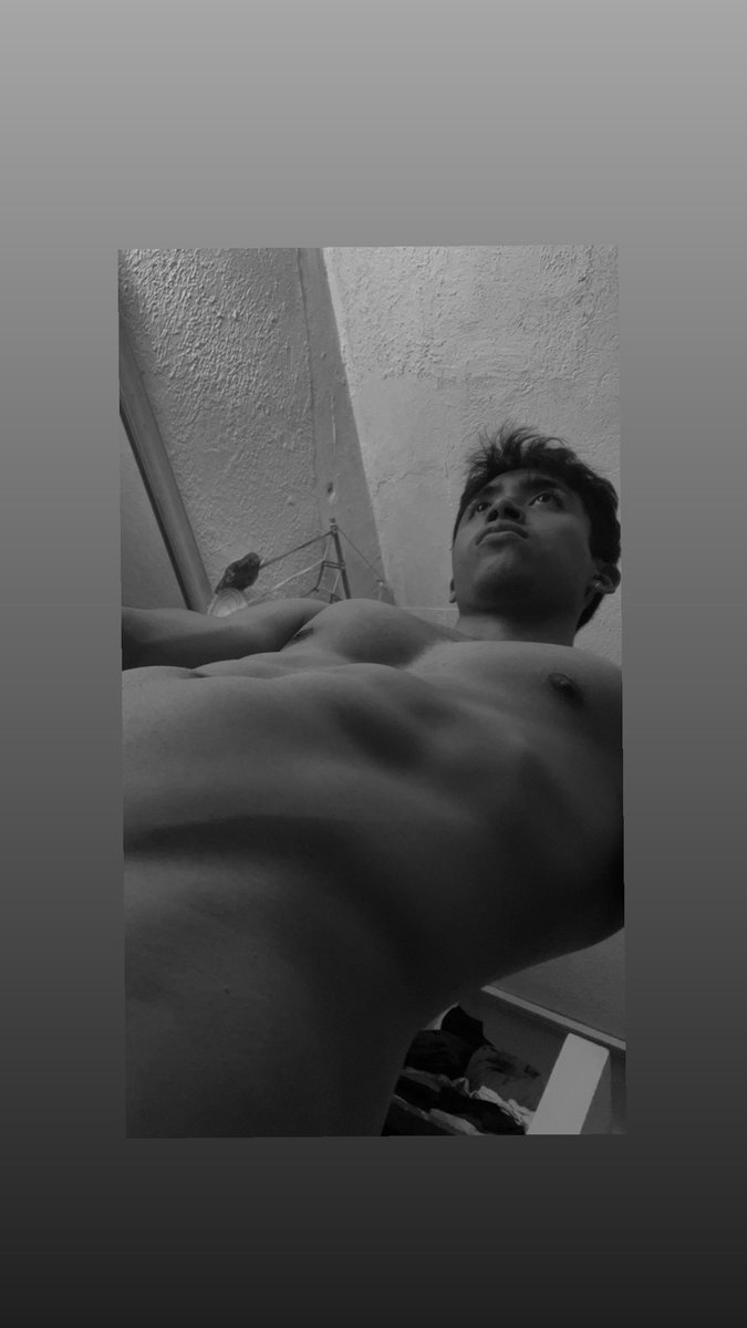 Million_Clow tweet media