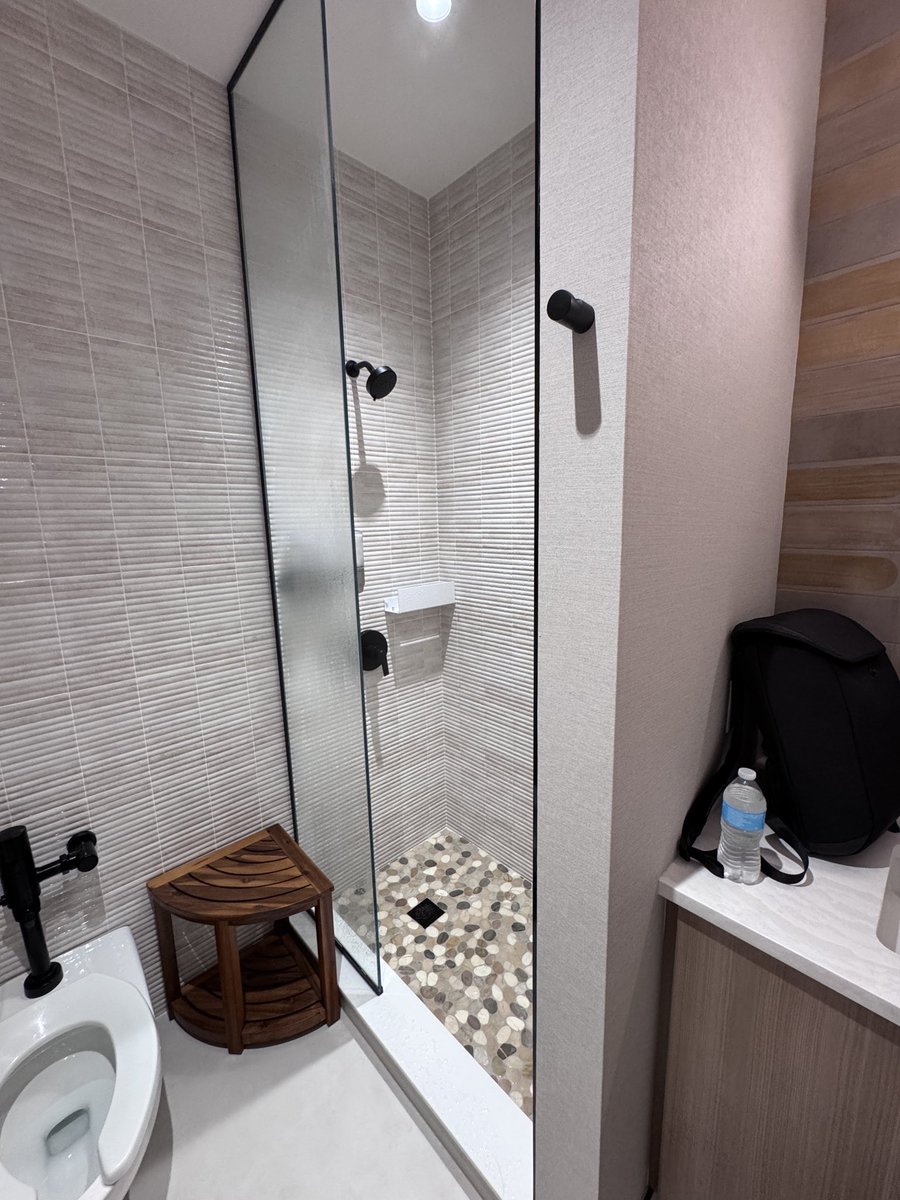 𝚔𝚎𝚗𝚍𝚛𝚒𝚌𝚔 𝚕𝚘𝚋𝚜𝚝𝚊𝚛 tweet media