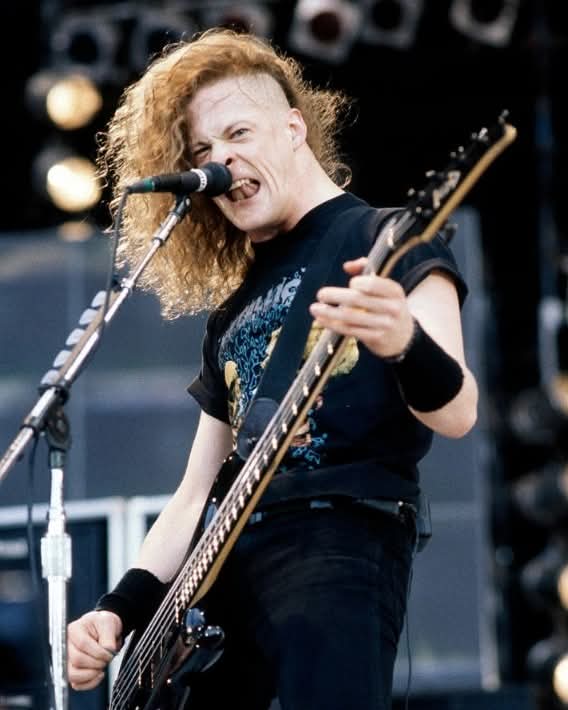 Heavypedia's tweet photo. Jason Newsted completa 63 anos hoje. https://t.co/rXrjm2v7rJ