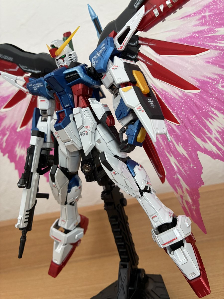 RG #デスティニーガンダム ［チタニウムフィニッシュ］& ＂光の翼