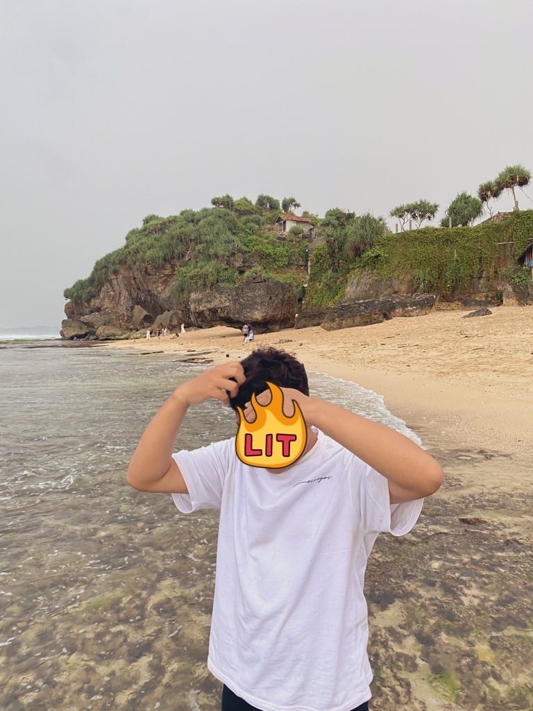 BUKAN BASE RATED tweet media