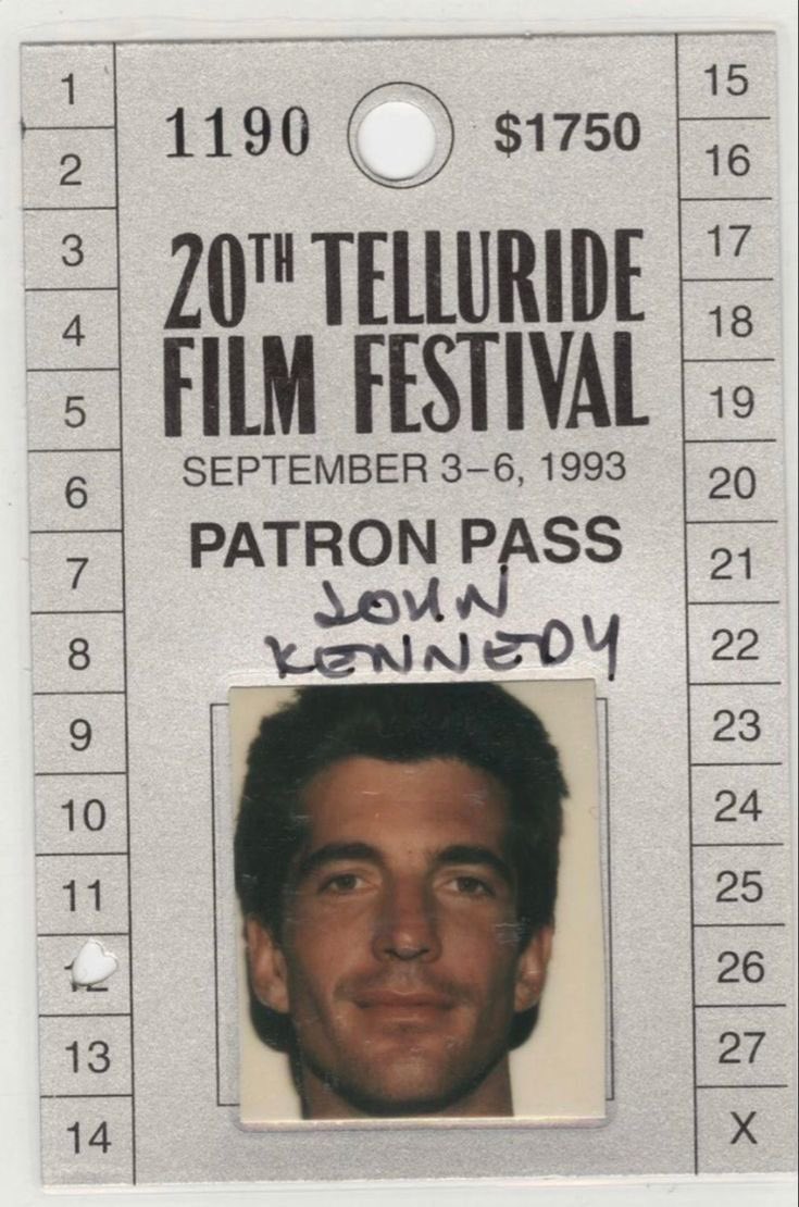 tih 🪩 johncarolyn era tweet media