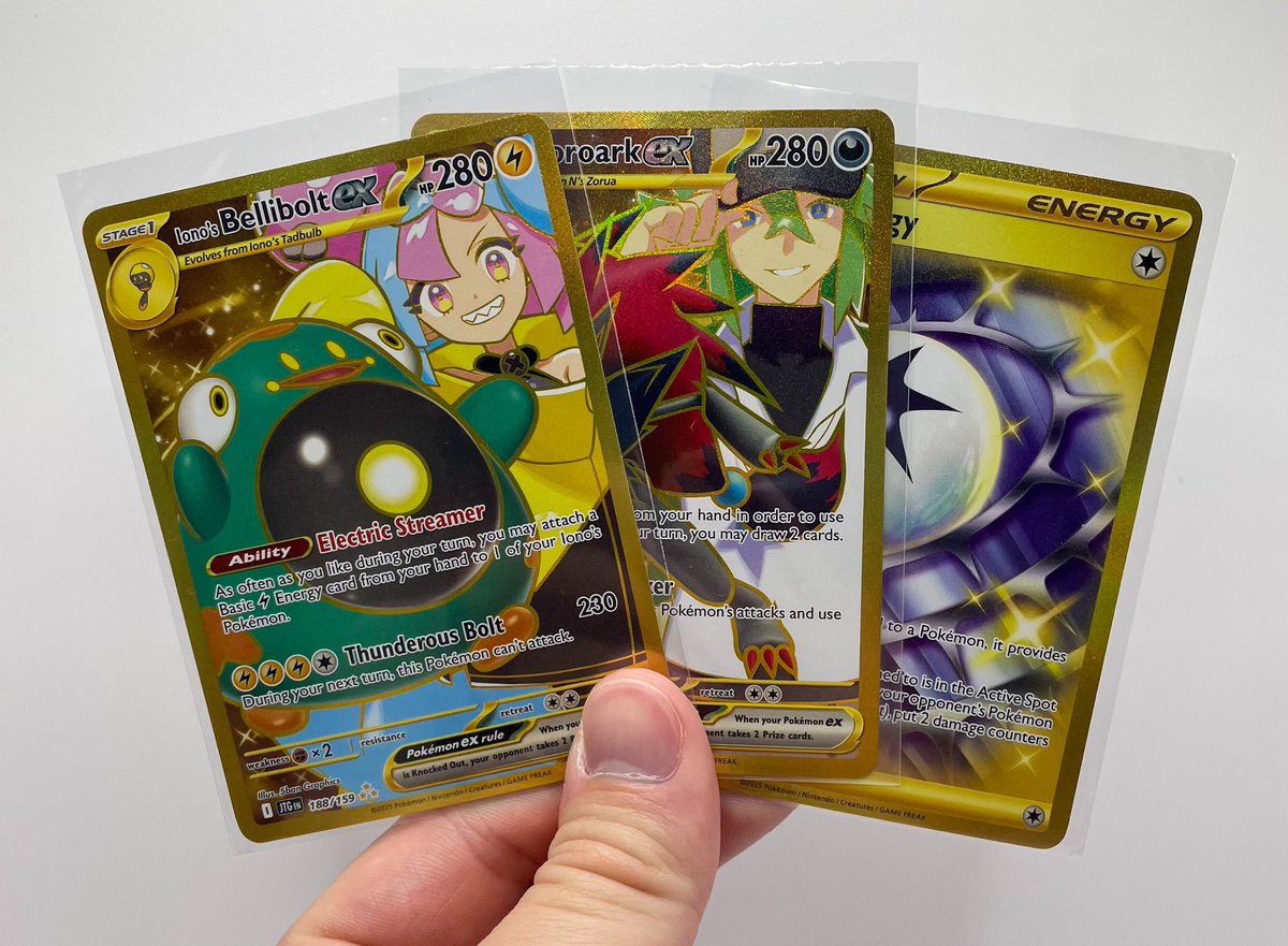 PokéCardsDaily tweet media