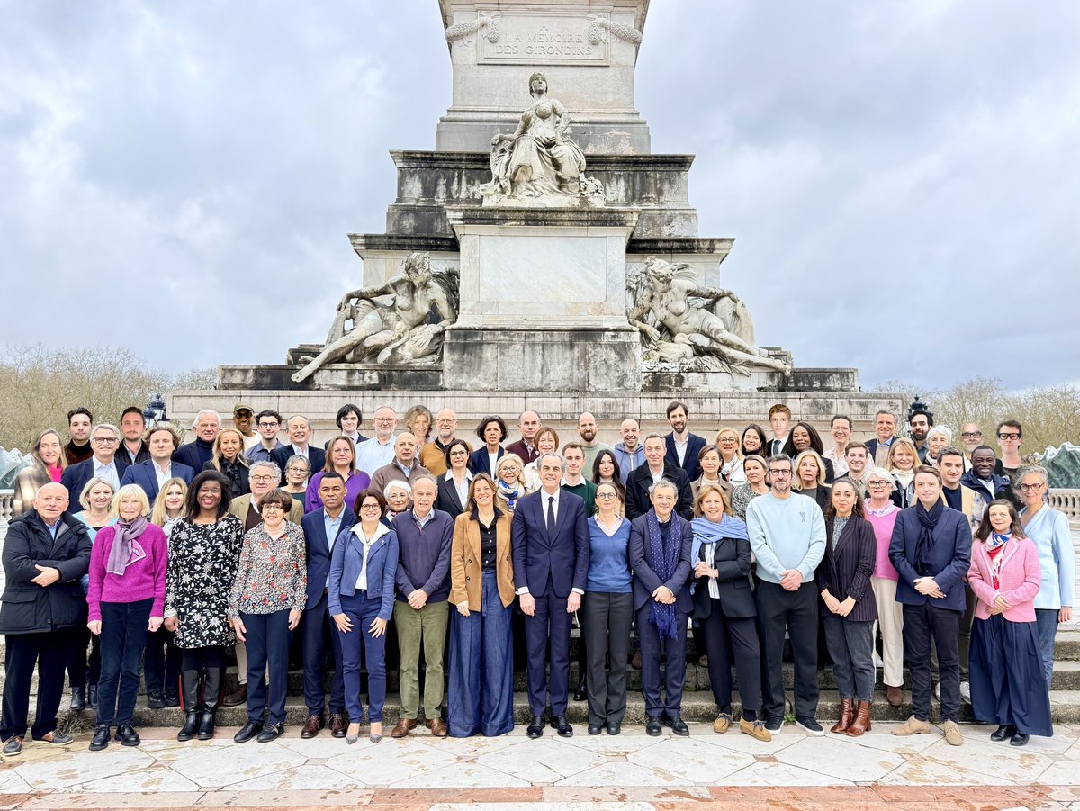 dessertine2026's tweet image. Pour @Bordeaux, notre liste citoyenne porte un #projet simple : protéger les services publics, investir dans l’avenir et relever les @girondins , sans augmenter les #impôts.

Parce que l’optimisme est une force!

Notre projet  👉🏼 urls.fr/3LFFor
#Bordeaux #Municipales2026