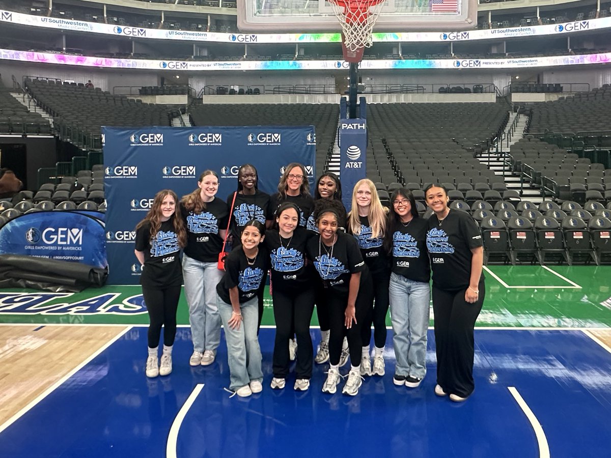 vermillionv33's tweet photo. The HERD had a great time at the @dallasmavs GEM conference! 

There’s nothing better than a day full of growing our young female leaders! https://t.co/HcZjjIjnhJ