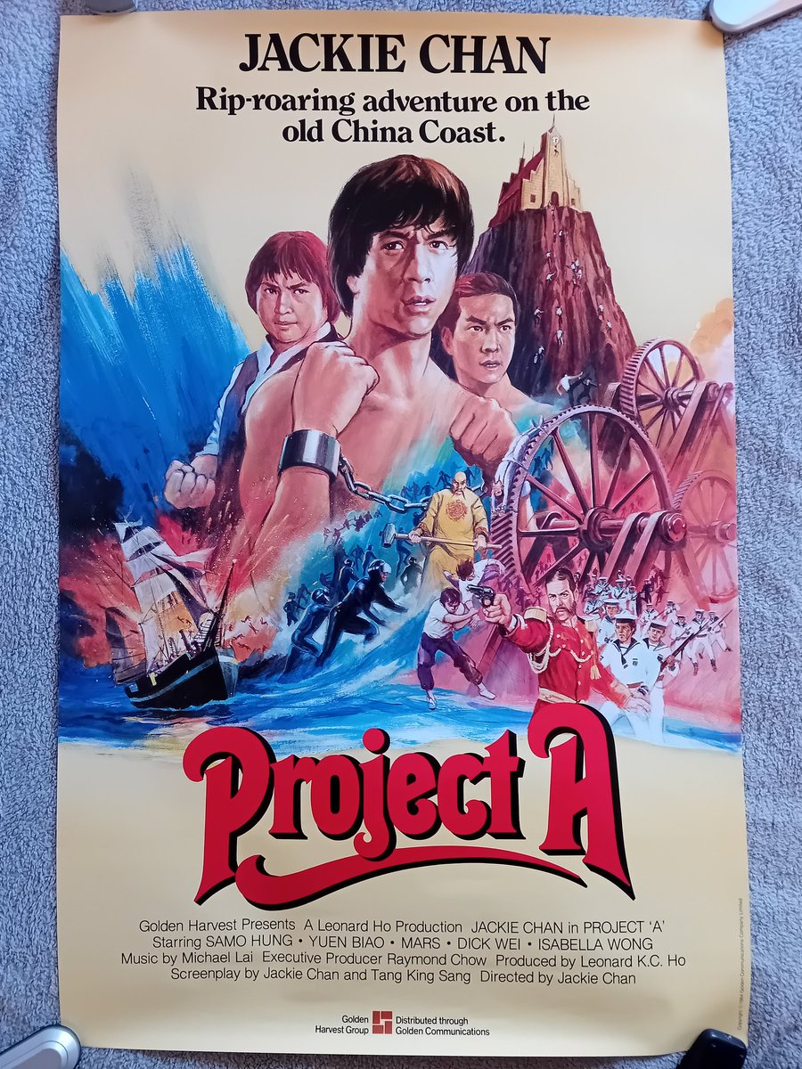 KevinChan478's tweet photo. A recent pick-up of the Golden Trio's first outing, Project A (1983) English export poster.
#ProjectA #JackieChan #memorabilia #collection #SammoHung #YuenBiao #IsabellaWong #DickWei #LeeHoiSang #Mars #TaiBo @EyeOfJackieChan https://t.co/FSENPJtHMe
