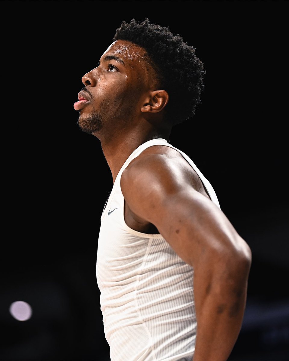 PennStateMBB's tweet photo. Our senior! 🦁🎓

#WeAre https://t.co/HAVXOa0Mem