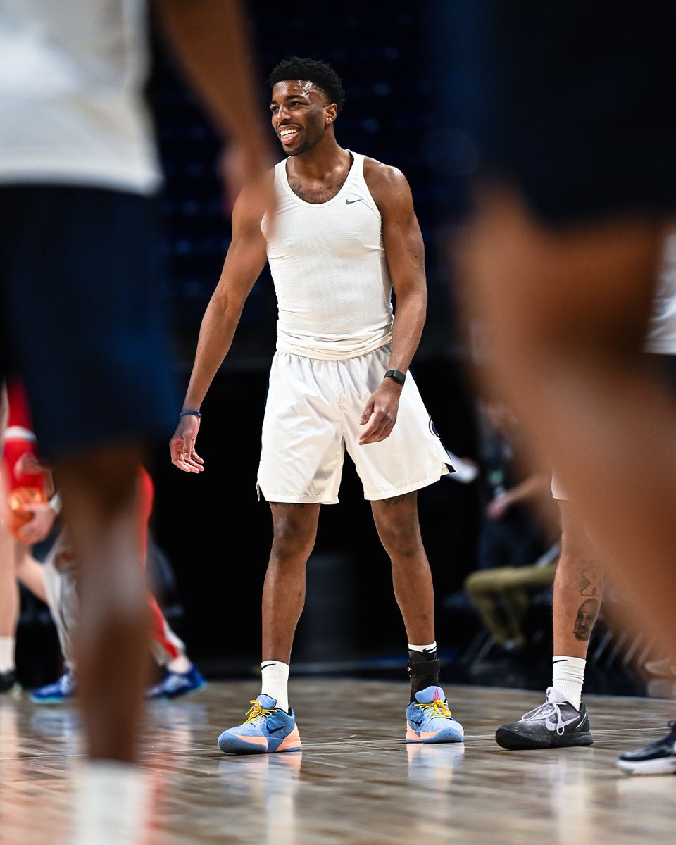 PennStateMBB's tweet photo. Our senior! 🦁🎓

#WeAre https://t.co/HAVXOa0Mem