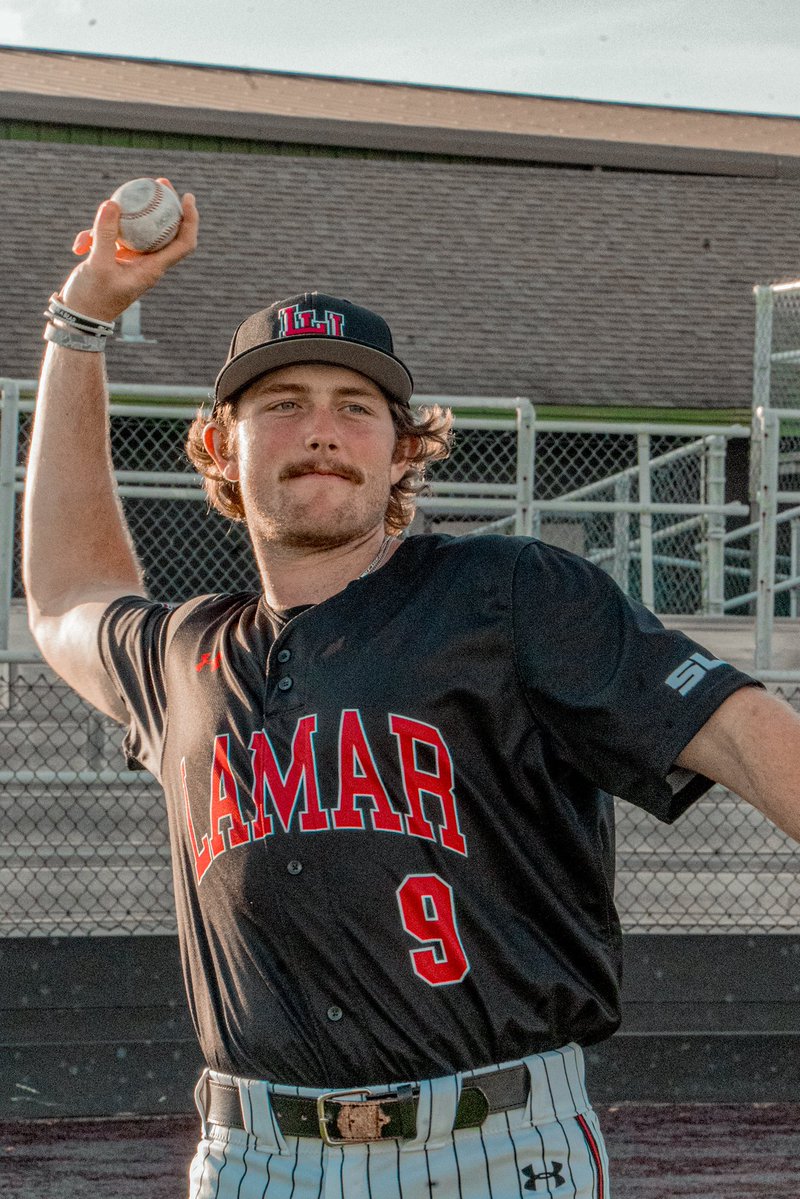 Lamar_Baseball's tweet image. Let’s roll.

#MoBetta | #PeckEmCards