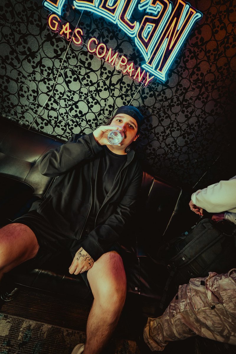 Marc Antonix tweet media