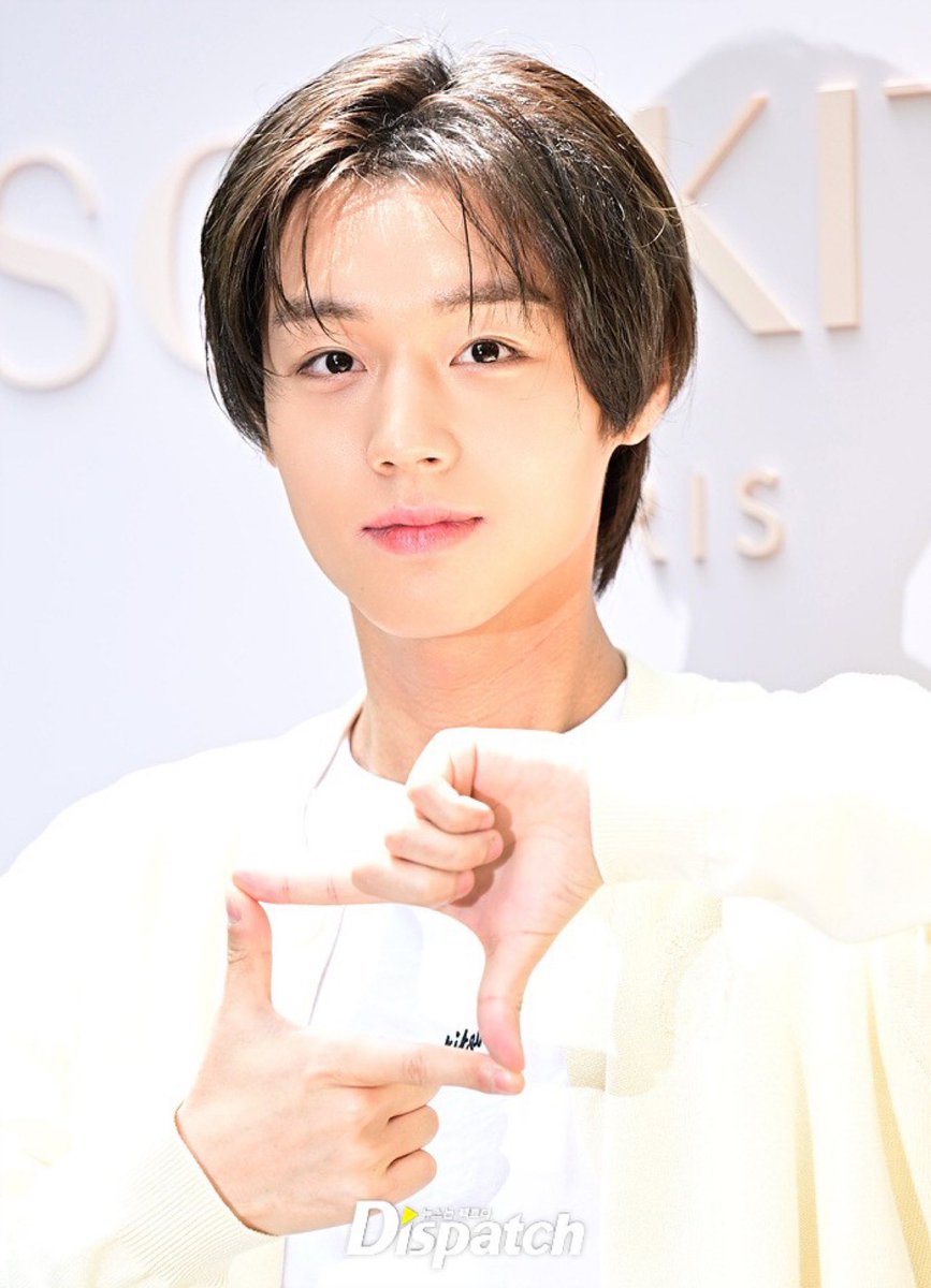 [단독] 박지훈, 4월 솔로 컴백…＂단종오빠, 아이돌이었다＂ (출처 : 네이버 연예) naver.me/x0ON279t