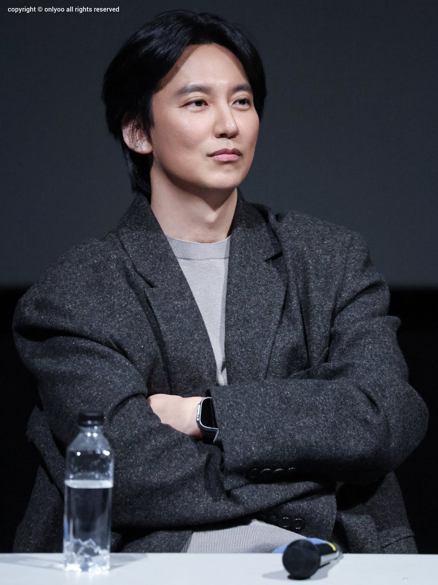 coffeedorkdrama's tweet photo. “Kim Nam-gil Confirmed for SBS 'Nightmare' as a detective tracking AI crime.”
Kim Namgil new drama as detective in this look? Hell yes I’m seated https://t.co/pp3rhyvjG7