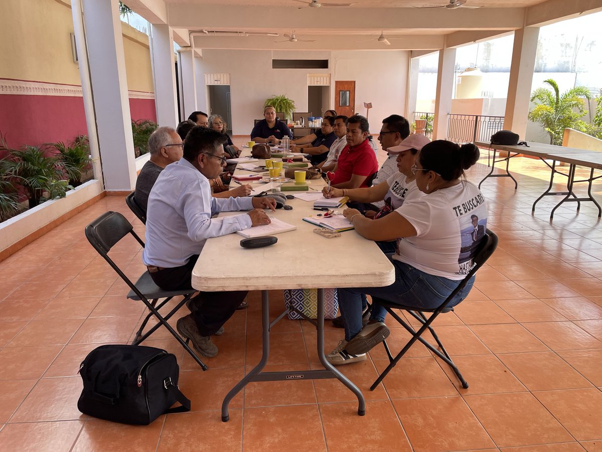 dialogopazmx's tweet photo. La Red por la Paz Guerrero realizó en la Casa Pastoral de la Nueva Catedral de Acapulco la reunión de seguimiento del 2° Encuentro del Diálogo Nacional por la Paz, con la participación de organizaciones civiles, colectivos de víctimas, academia y representantes pastorales. https://t.co/XLMvNZSs37