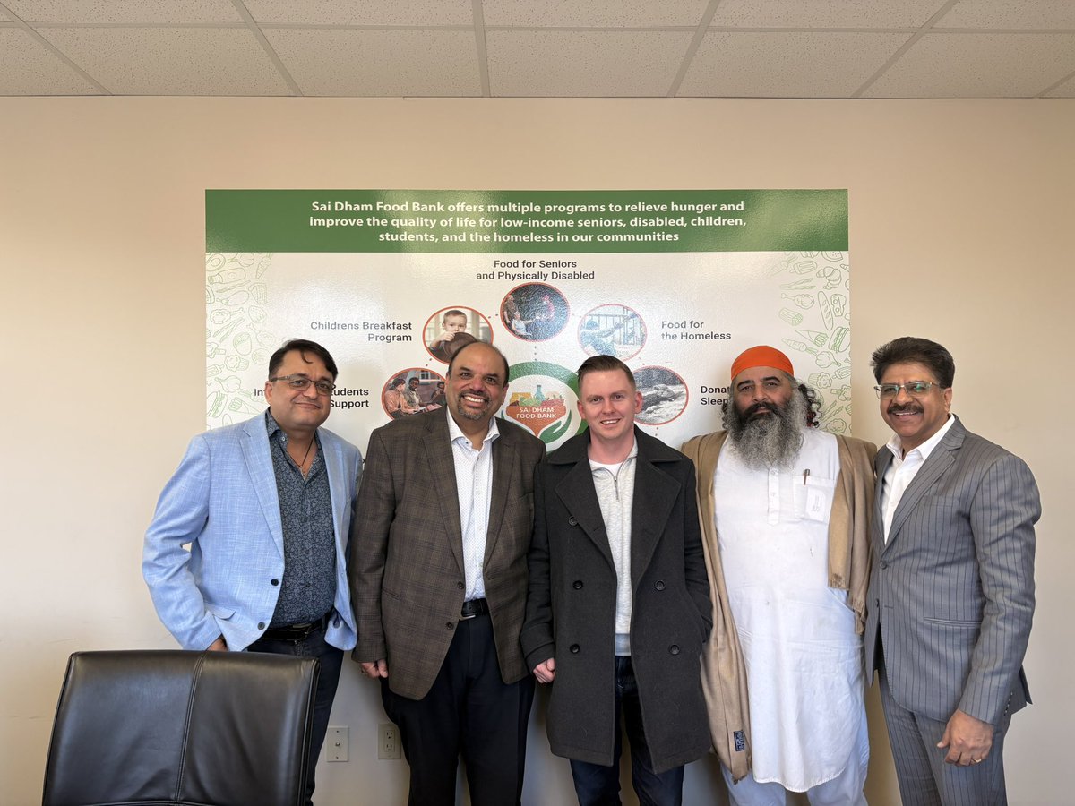 BramptonGraham's tweet photo. Since 2012, @SaiDhamCanada has been a valuable resource for those most in need with a goal that no one goes to bed hungry.

Today, I had a chance to tour their facility in Etobicoke and see their important work in action. https://t.co/56fip89Ny0