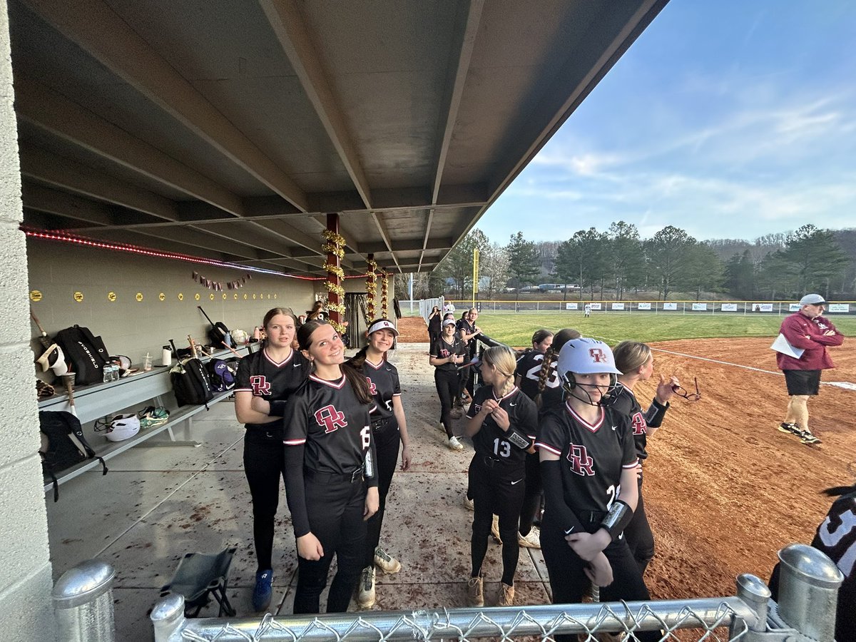 ORSchools's tweet photo. A special evening last night as the first ORHS Softball game was played on the new Kevin Calia Field! Looking forward to a great season!
#EverySingleThing
#RWR🐾🐾🥎🥎
@AthleticsOrhs @ORHS_Wildcats @cityofoakridge @ExploreOakRidge https://t.co/nP9d3E72GE