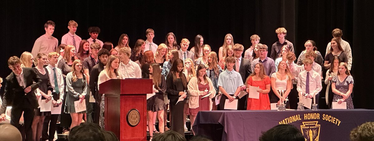 Stacey Brewer tweet media