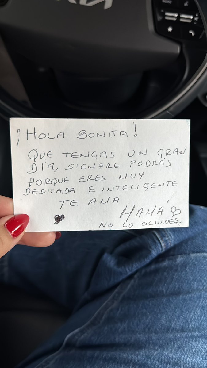 AleAmbriz19's tweet photo. No necesito más. ❤️‍🩹 https://t.co/HpBn9g7tjT