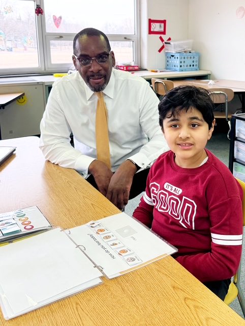 ATalley204's tweet photo. Today I had the great privilege of supporting a class at Clow ES. I was able to work with Neil and his classmates for a couple of hours.   I appreciate the hard working staff and all the do for our students.  ⁦@ipsd204⁩ https://t.co/irSii3mmkS