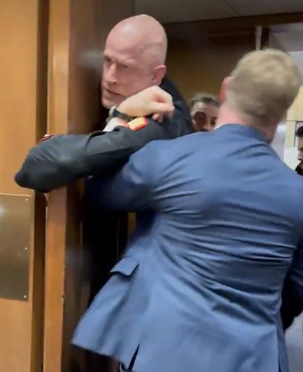 LucasSa56947288's tweet image. Hey folks! 

Should the Capitol Police arrest Sen. Tim Sheehy after he was seen dragging out anti-war protester and former Marine Brian McGinnis from a SASC subcommittee hearing?