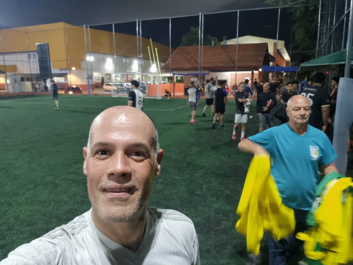william_bronner's tweet photo. Cinco gols ⚽️ ⚽️⚽️⚽️⚽️😁😁 https://t.co/NnZx4qfYc6
