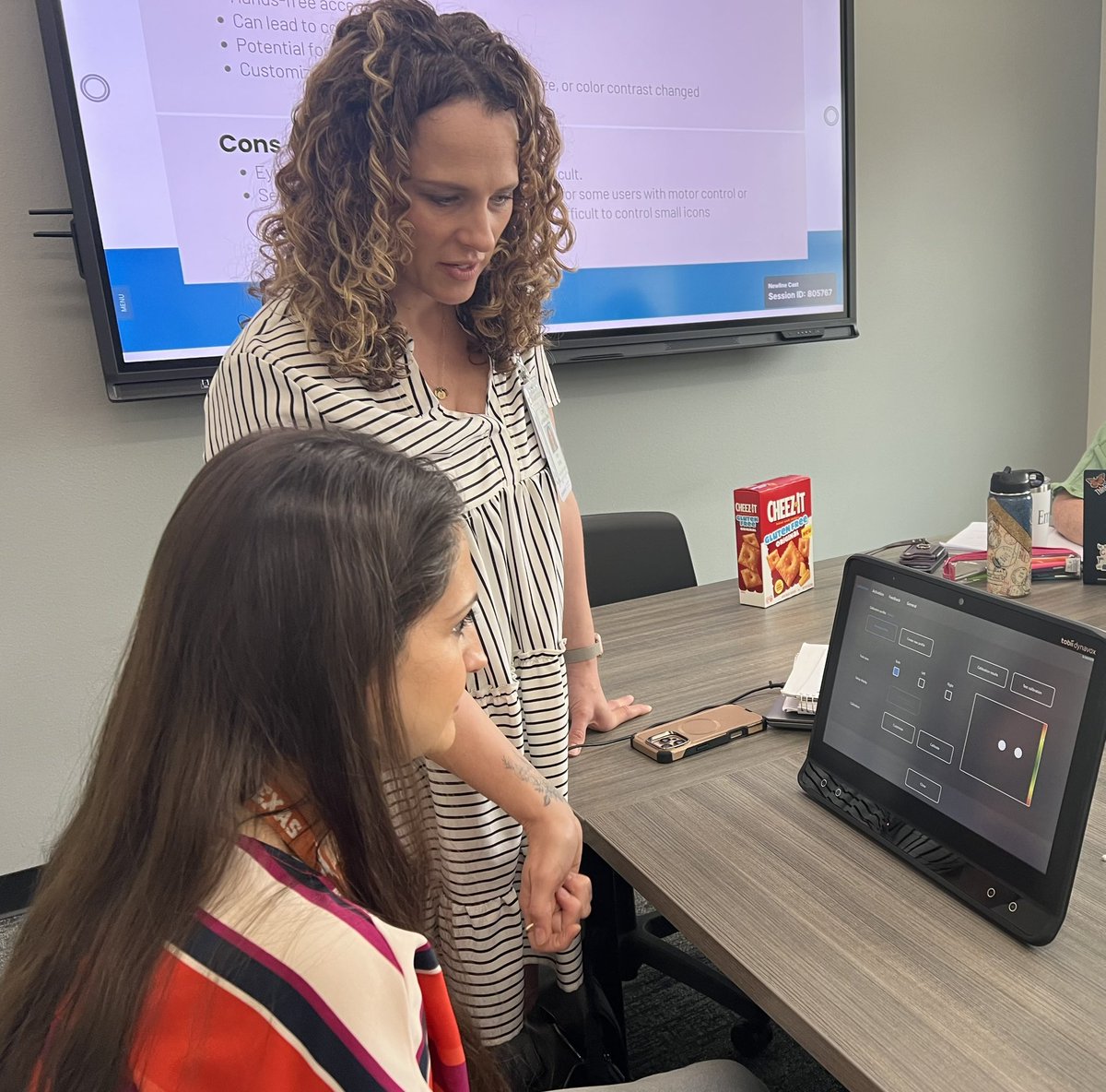 Lisa Robertson tweet media